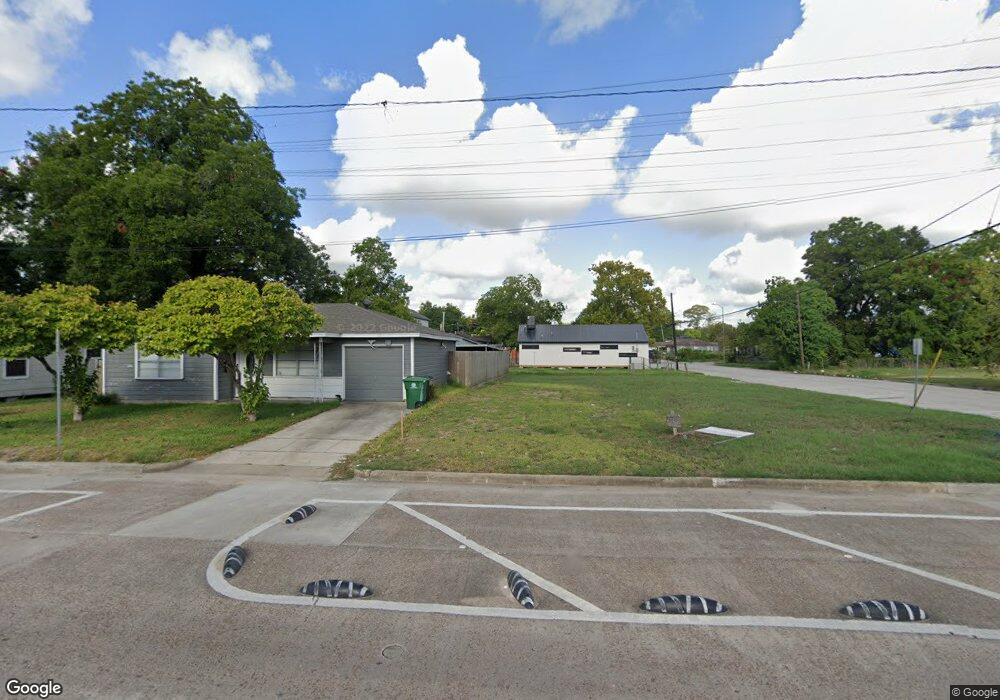 5717 Elysian St, Houston, TX 77009 - photo 1