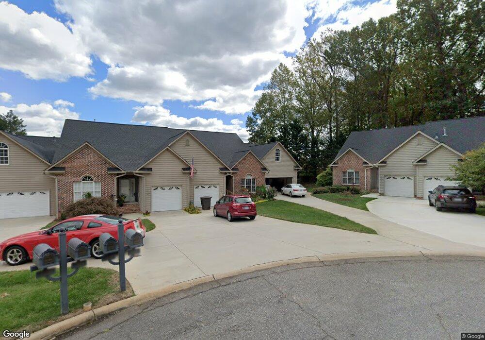 1528 Forest Park Dr unit 1528, Statesville, NC 28677 - photo 1