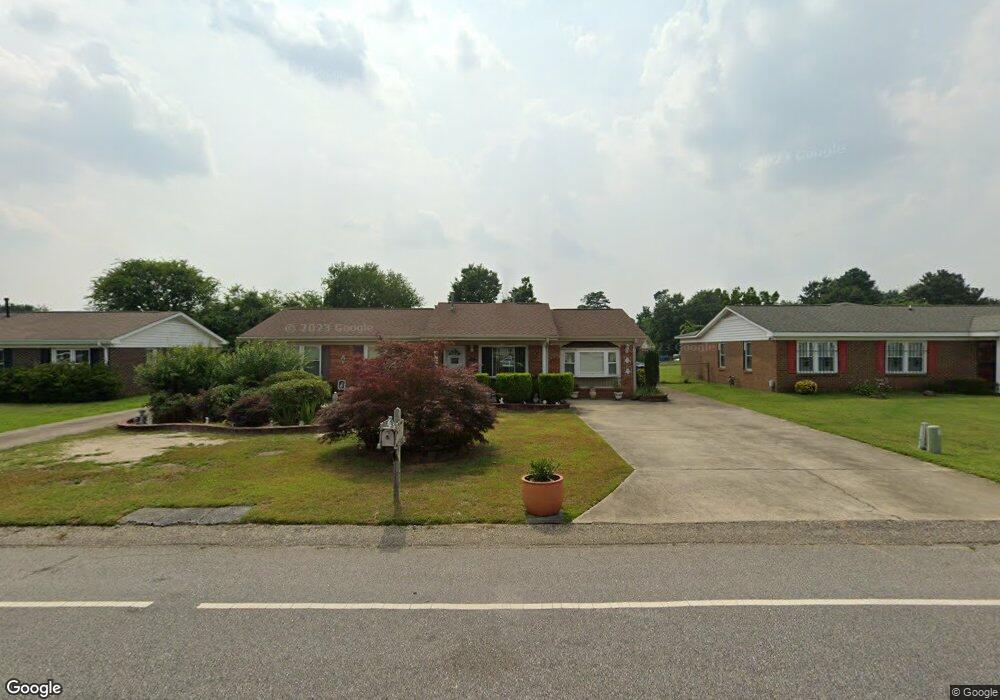 225 Lovington Dr, Fayetteville, NC 28303 - photo 1