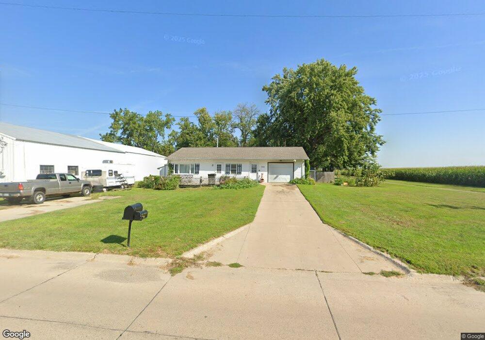 802 Emerald St, Onawa, IA 51040 - photo 1