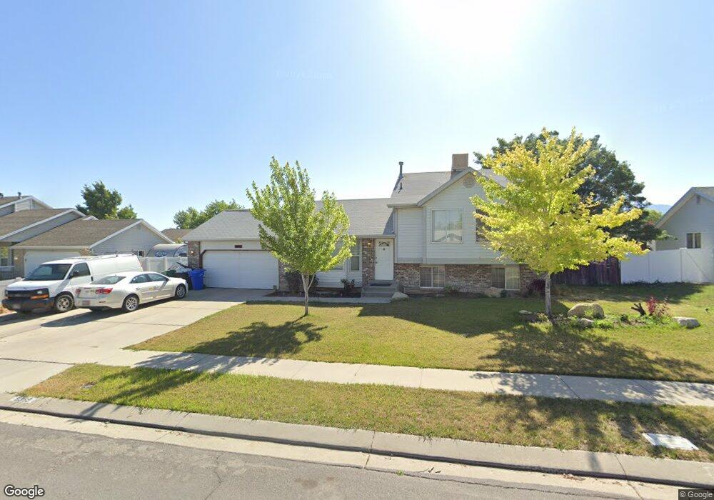 8369 Mcgregor Ln, West Jordan, UT 84088 - photo 1