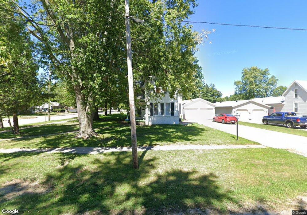 400 E Newkirk St, Tuscola, IL 61953 - photo 1