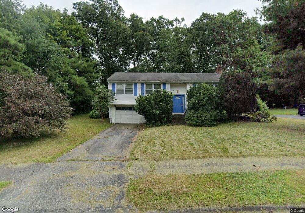 22 Honeysuckle Ln, Shrewsbury, MA 01545 - photo 1