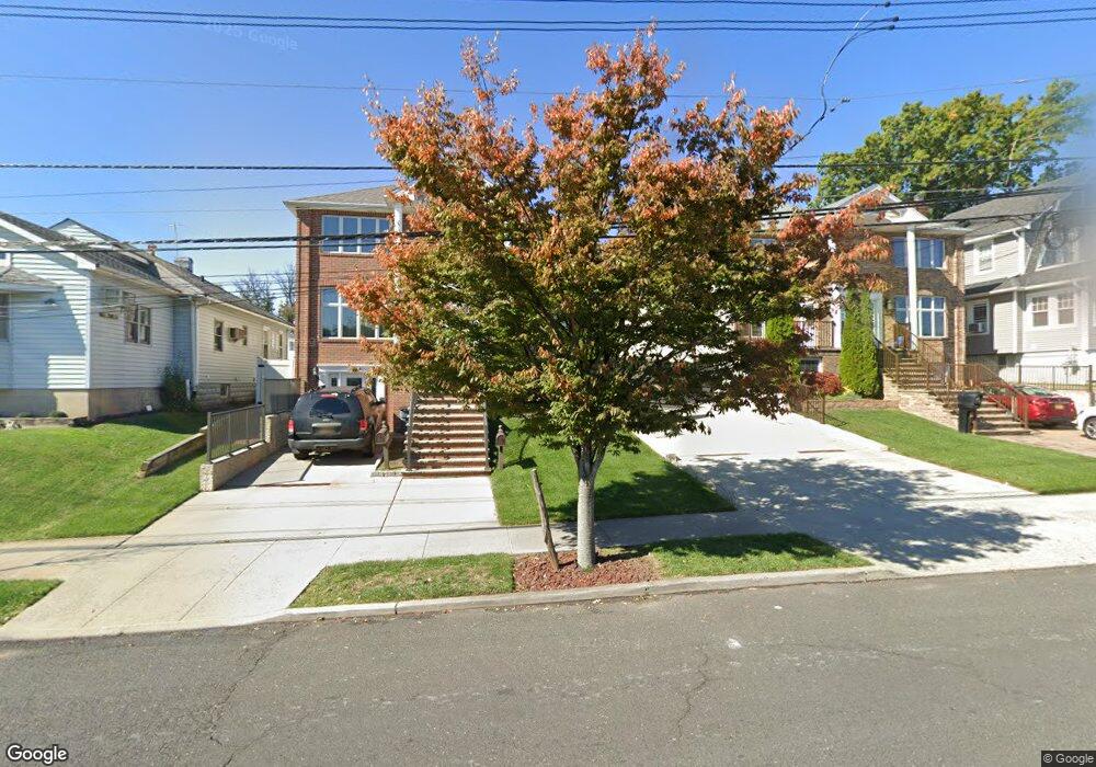 740 Annadale Rd, Staten Island, NY 10312 - photo 1