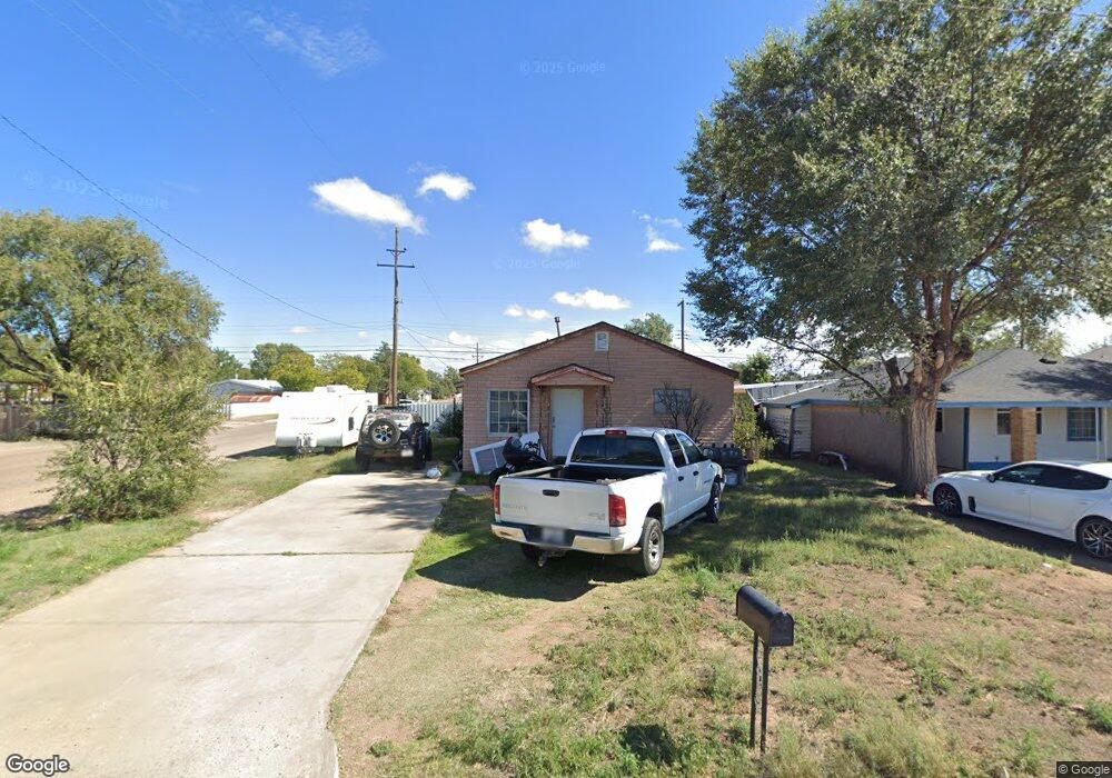 324 N Meredith Ave, Dumas, TX 79029 - photo 1