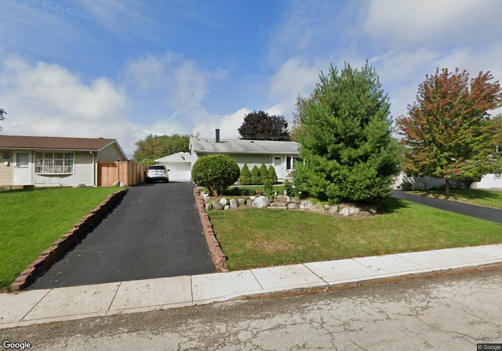 347 Delaware St, Carpentersville, IL 60110 - photo 1