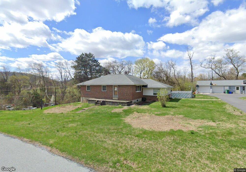 918 Charles St, Reading, PA 19606 - photo 1