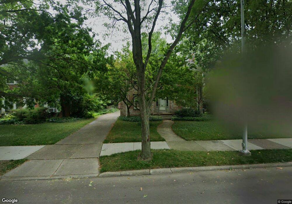 1033 Nottingham Rd, Grosse Pointe Park, MI 48230 - photo 1