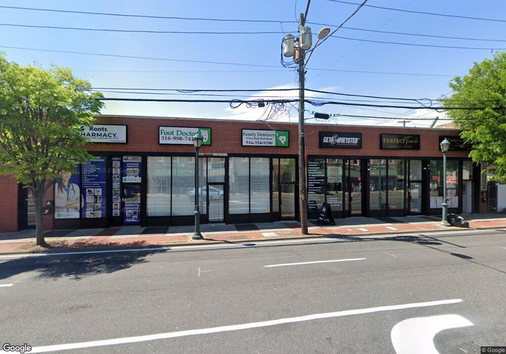 5 New Hyde Park Rd, Franklin Square, NY 11010 - photo 1