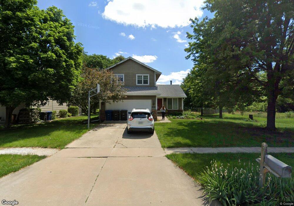 3317 SE 23rd St, Des Moines, IA 50320 - photo 1