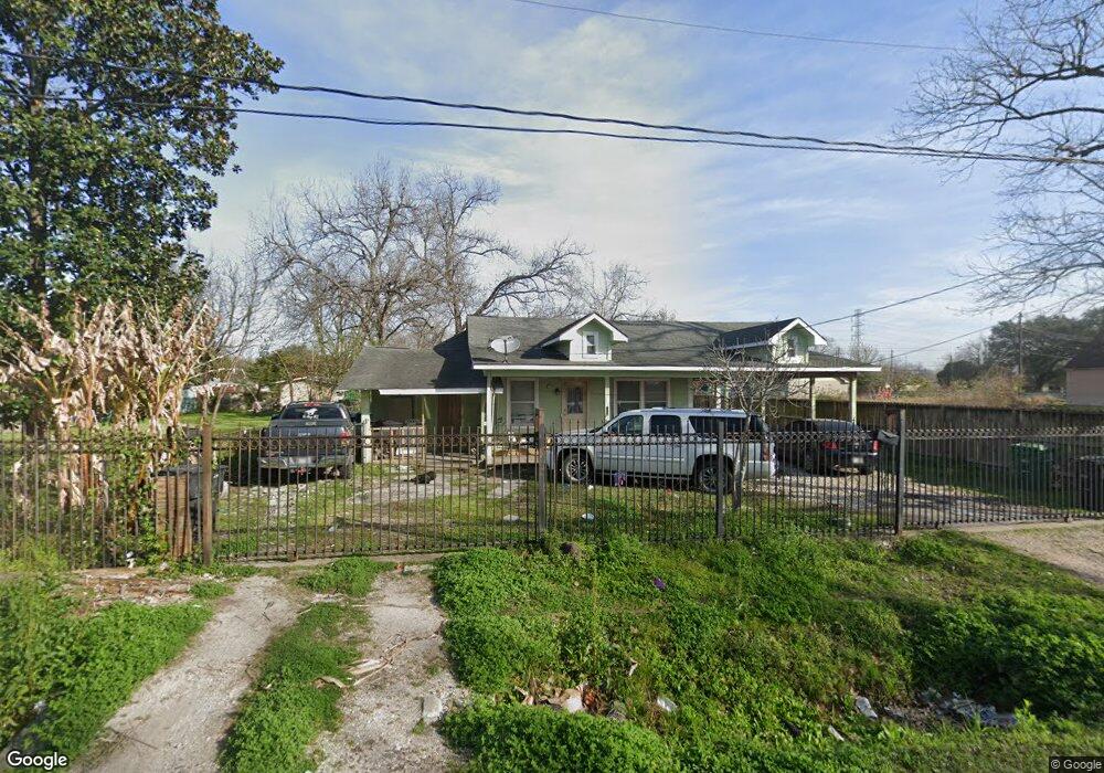 2705 King St, Houston, TX 77026 - photo 1