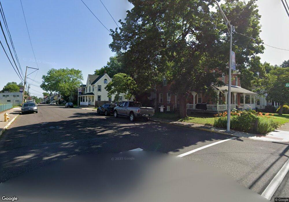 825 Juniper St, Quakertown, PA 18951 - photo 1