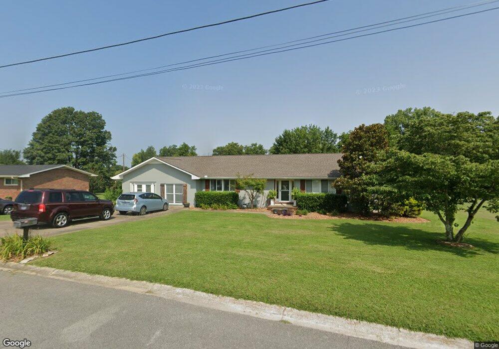 109 Fairlane Dr, Shelbyville, TN 37160 - photo 1