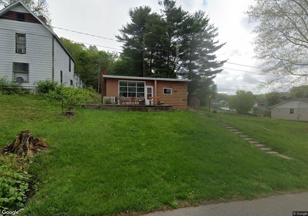 318 N 16th St, Coshocton, OH 43812 - photo 1