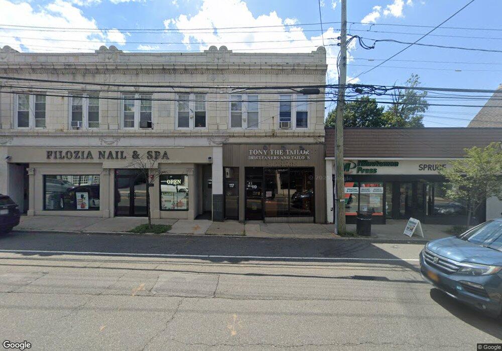 117 Plandome Rd unit 119, Manhasset, NY 11030 - photo 1