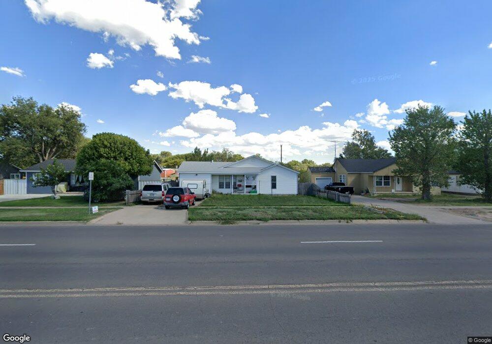 313 S Maddox Ave, Dumas, TX 79029 - photo 1