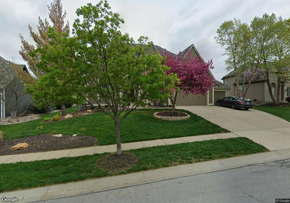 9541 Cailler Dr, Lenexa, KS 66220 - photo 1