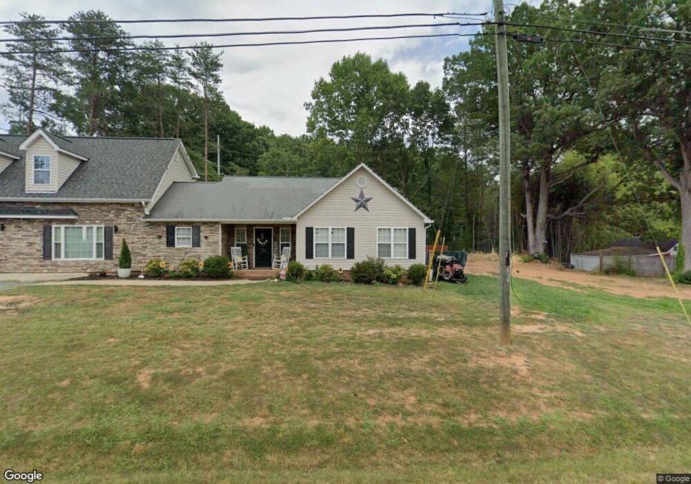 774 W Balfour Ave, Asheboro, NC 27203 - photo 1