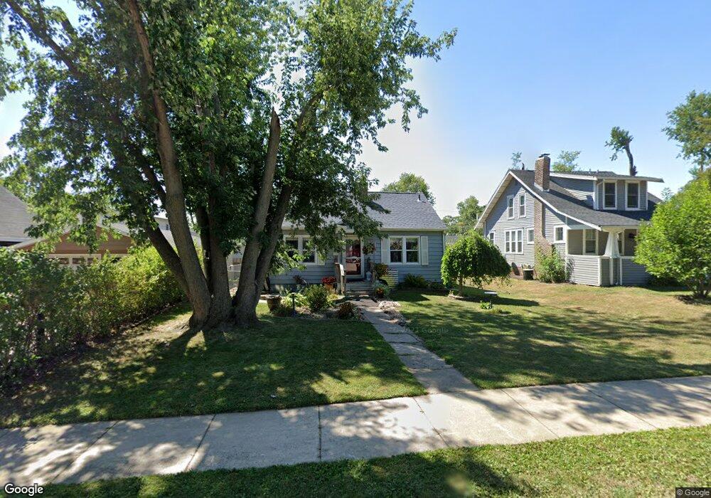 2012 Linn Blvd SE, Cedar Rapids, IA 52403 - photo 1