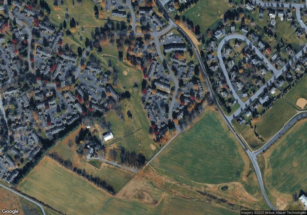 621 Barrington Ct unit 134, Palmyra, PA 17078 - photo 1