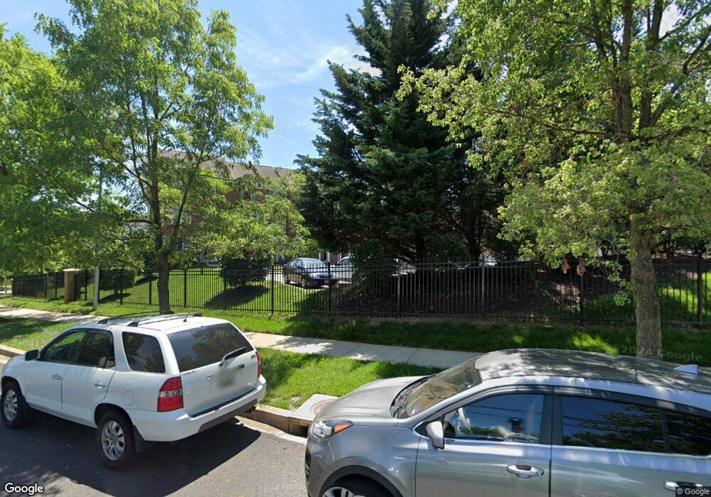 15 Treetop View Ct, Silver Spring, MD 20904 - photo 1