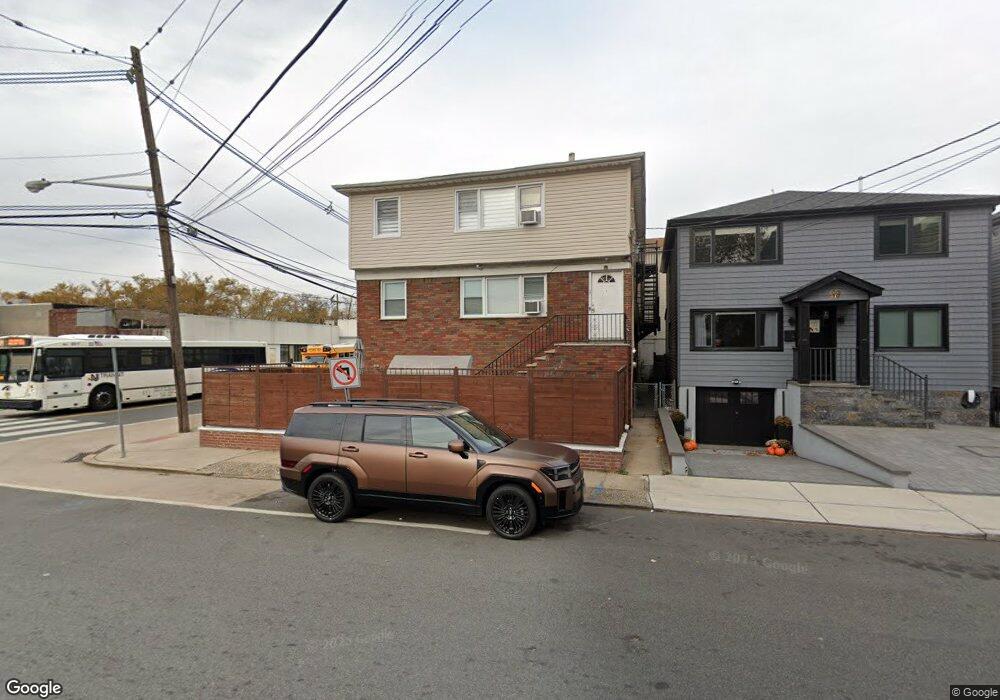 100 Roosevelt Ave unit 2, Jersey City, NJ 07304 - photo 1