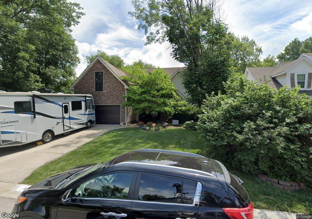 6101 Rosehill Rd, Shawnee, KS 66216 - photo 1