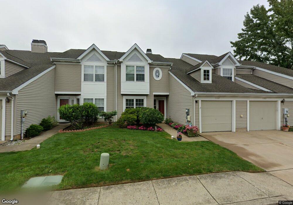 5302 Plantation Ct, North Wales, PA 19454 - photo 1