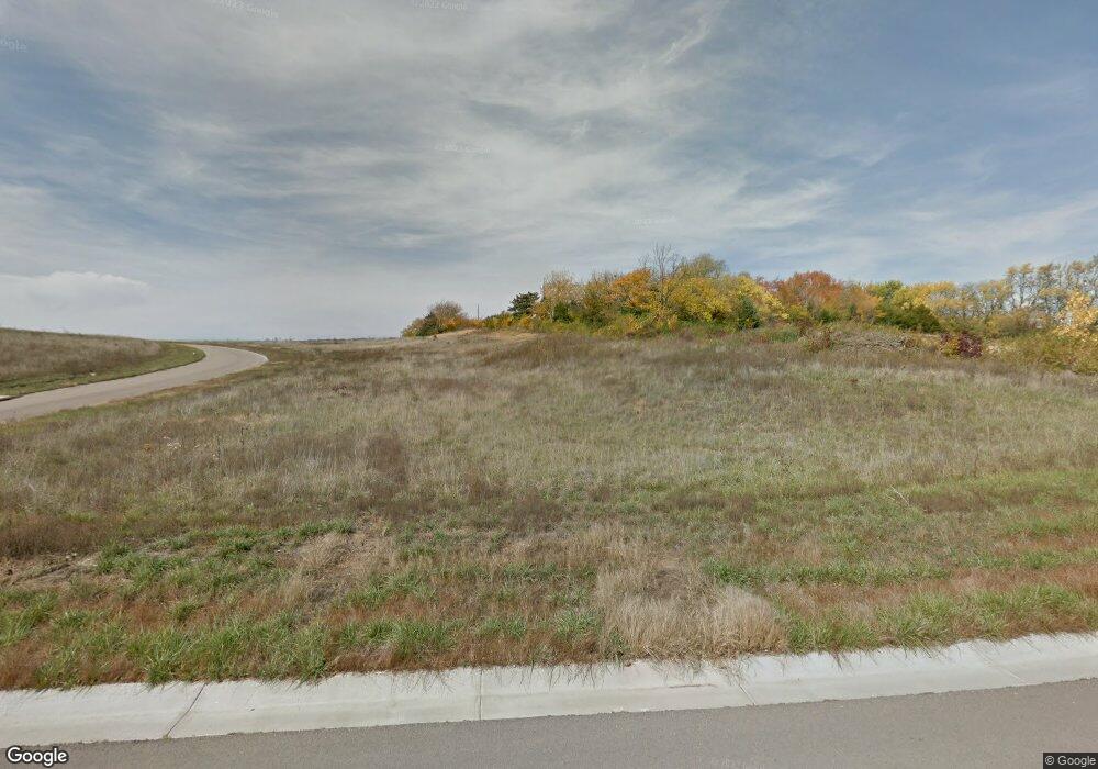 6320 SW 46th St, Topeka, KS 66610 - photo 1