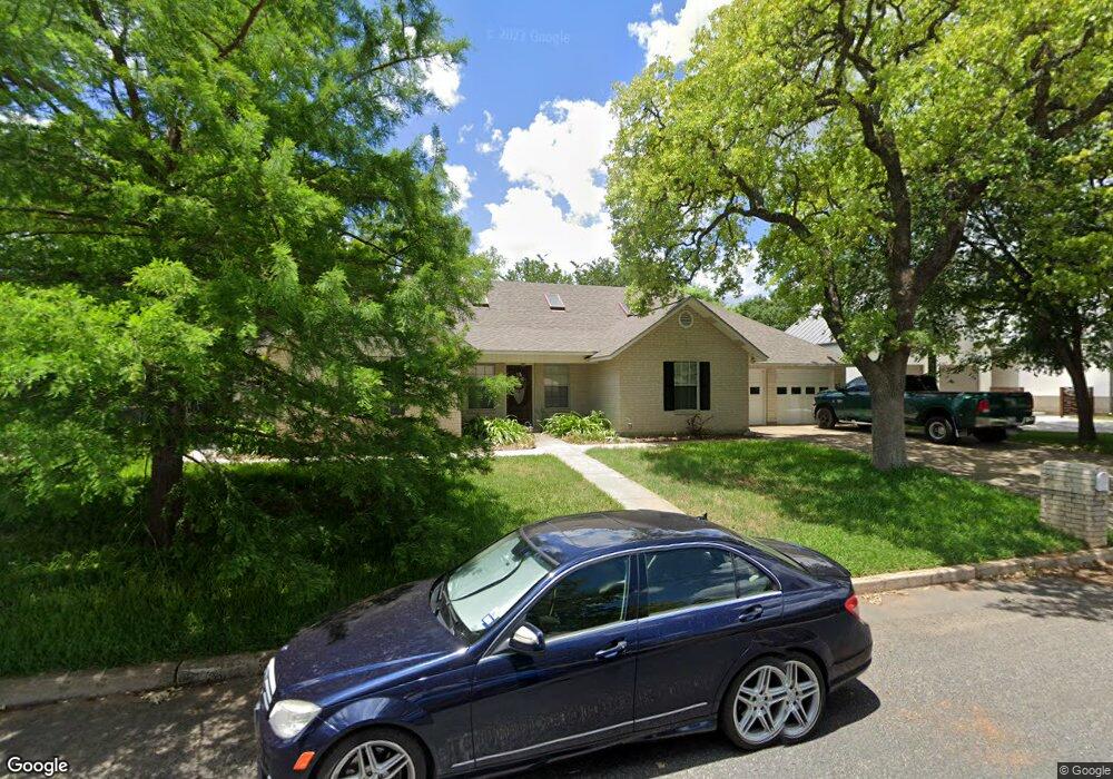 119 Tanglewood Dr, Fredericksburg, TX 78624 - photo 1