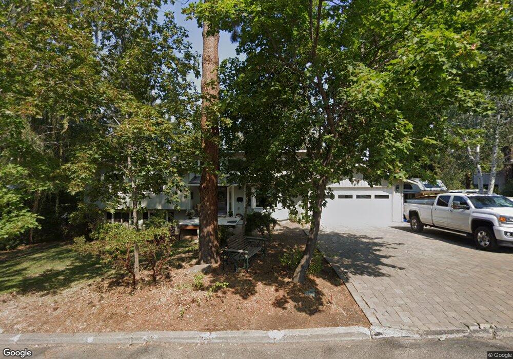 1328 NE Seward Ave, Bend, OR 97701 - photo 1