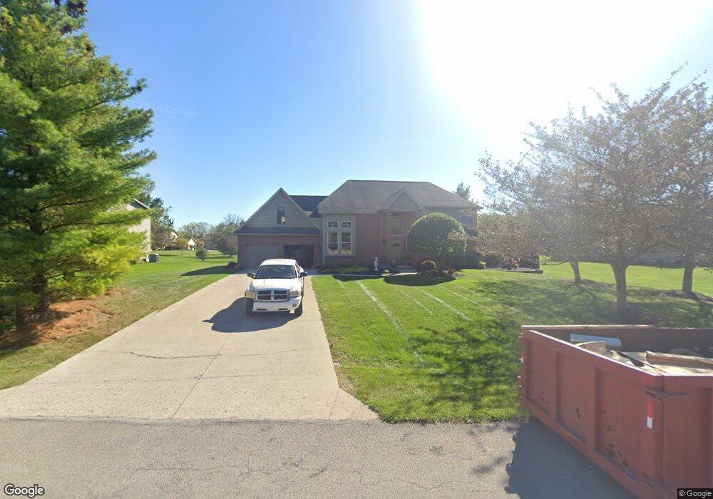 4597 Meadow View Dr, Lima, OH 45805 - photo 1