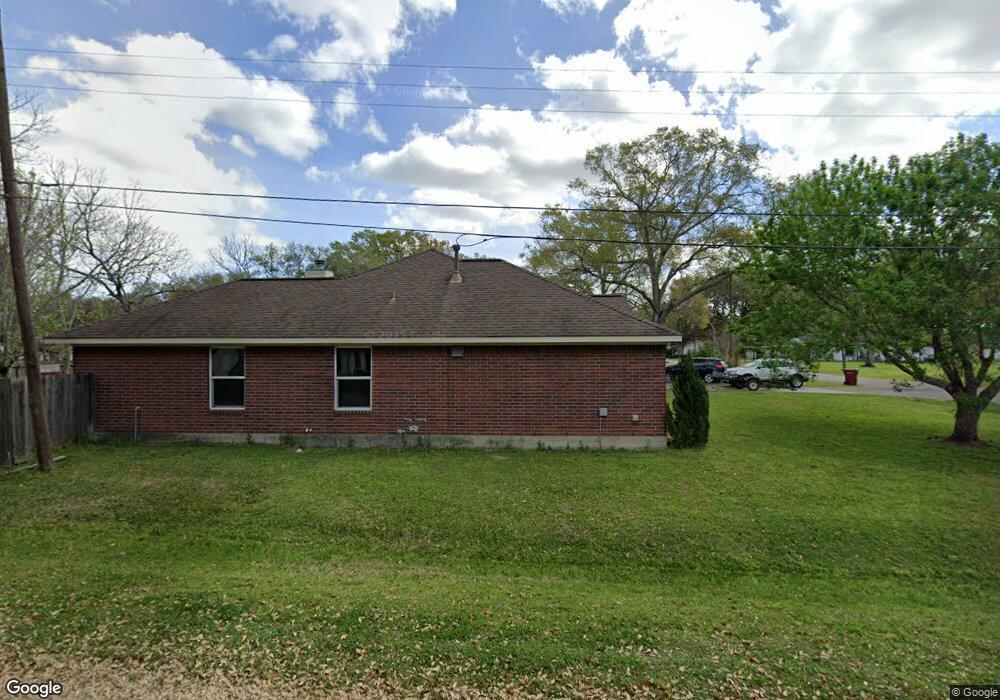 422 Fitzgerald St, East Bernard, TX 77435 - photo 1