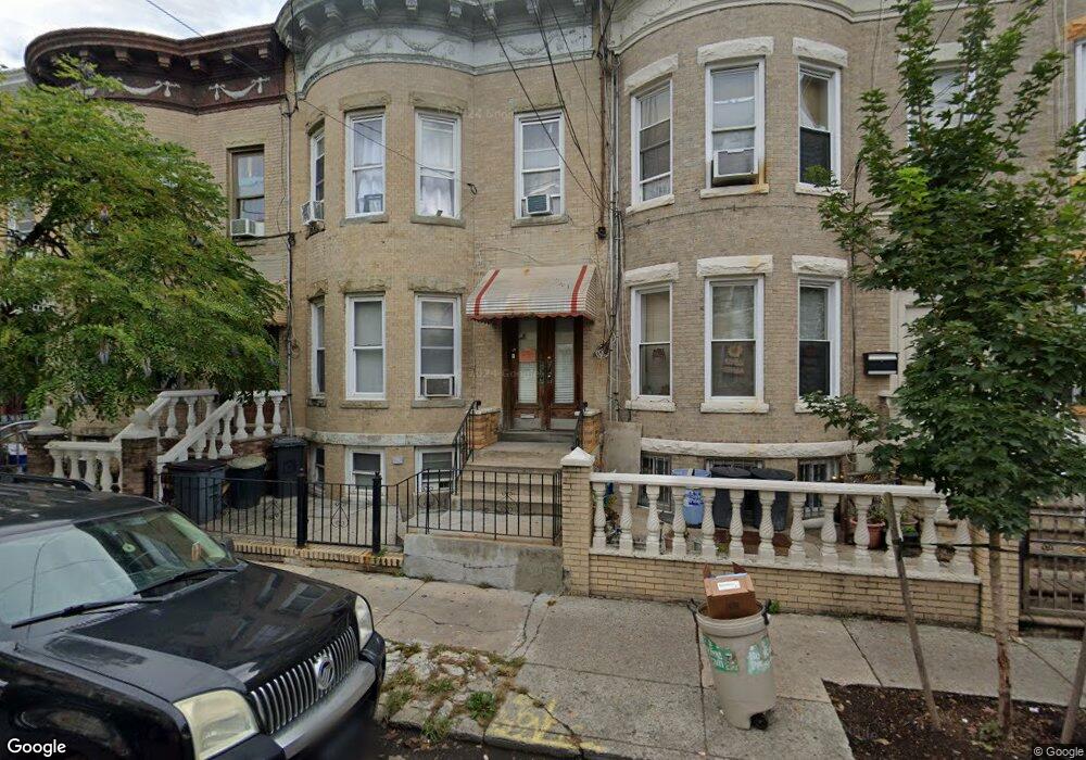 209 Lincoln Ave, Brooklyn, NY 11208 - photo 1