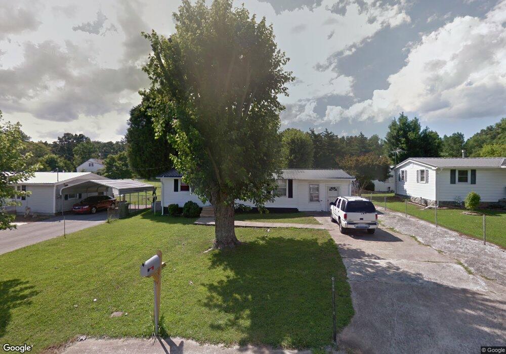 628 Vass Ln, Hopkinsville, KY 42240 - photo 1