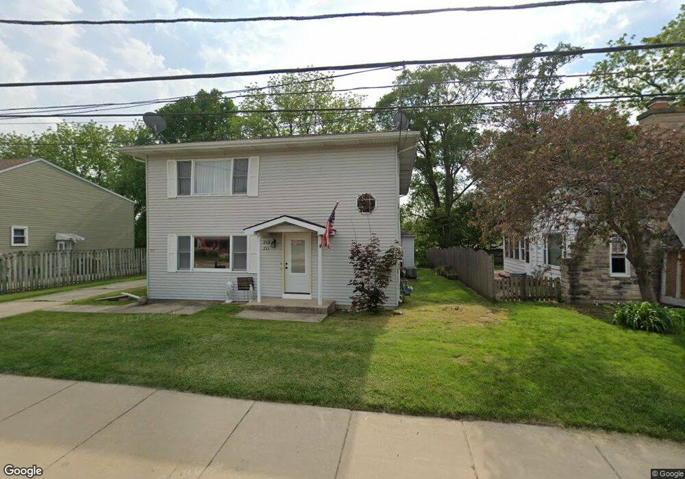 213 E Washington St unit 213, Oswego, IL 60543 - photo 1
