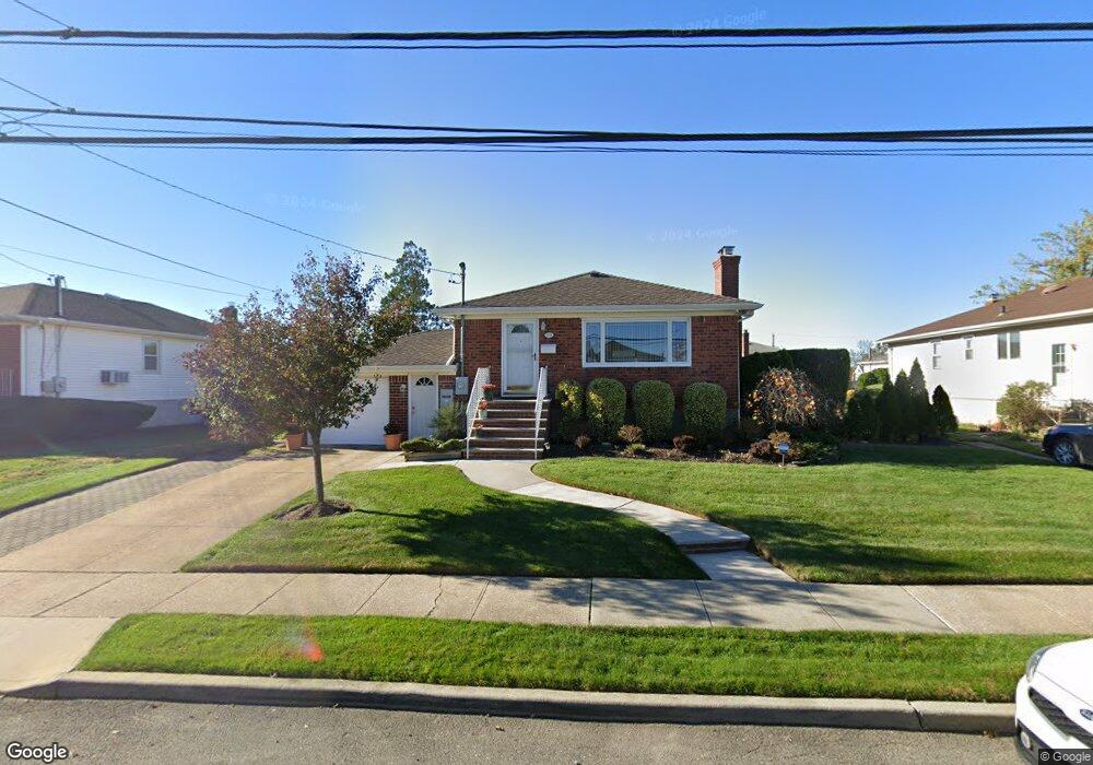 3298 Murdock Ave, Oceanside, NY 11572 - photo 1