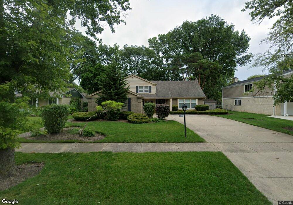 2429 Rebecca Ln, Glenview, IL 60026 - photo 1