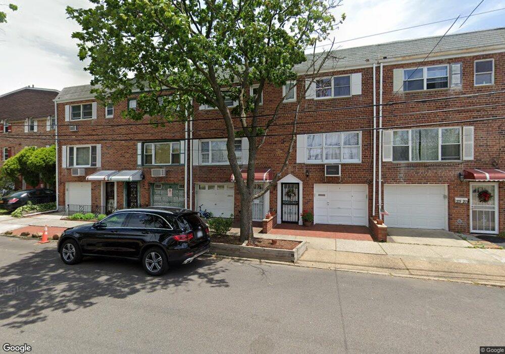 2517 166th St, Flushing, NY 11358 - photo 1