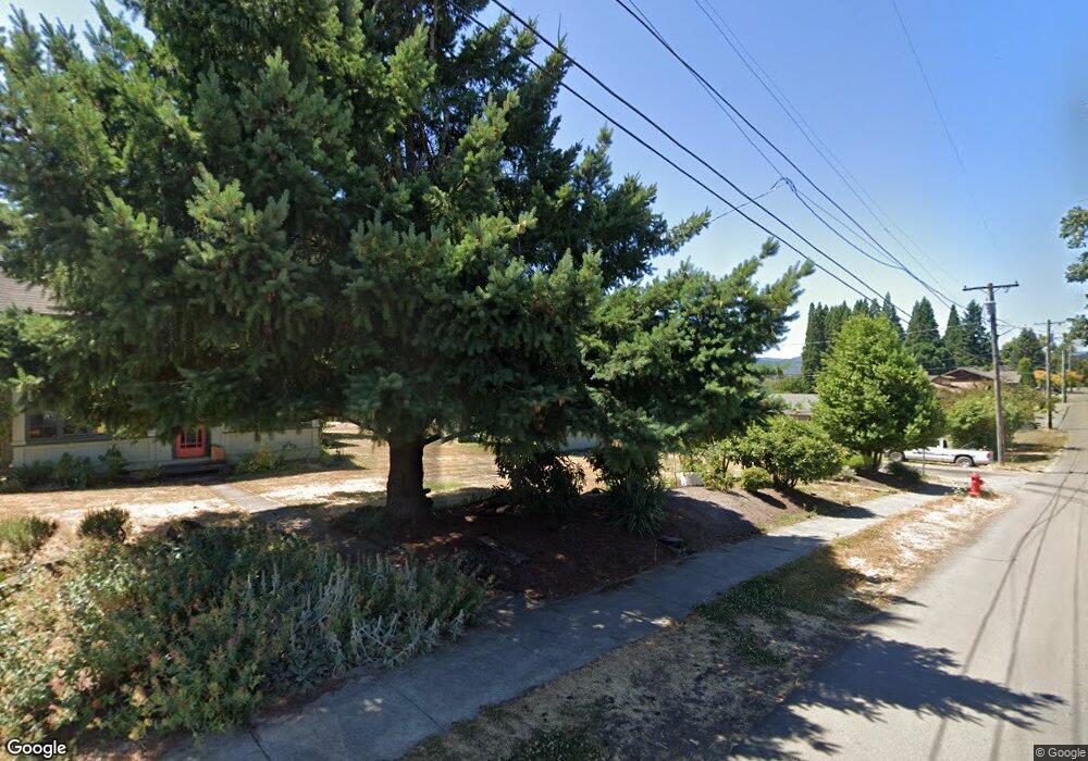 239 S Howe St, Carlton, OR 97111 - photo 1