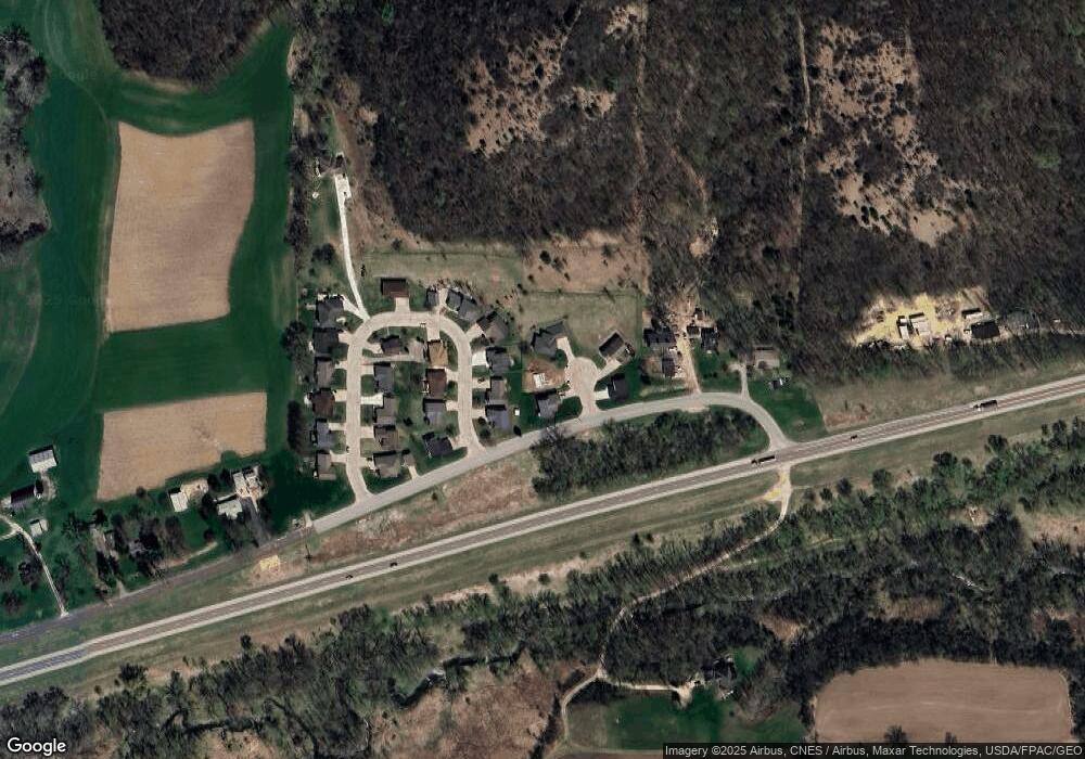 57 Blue Bird Ct, Winona, MN 55987 - photo 1