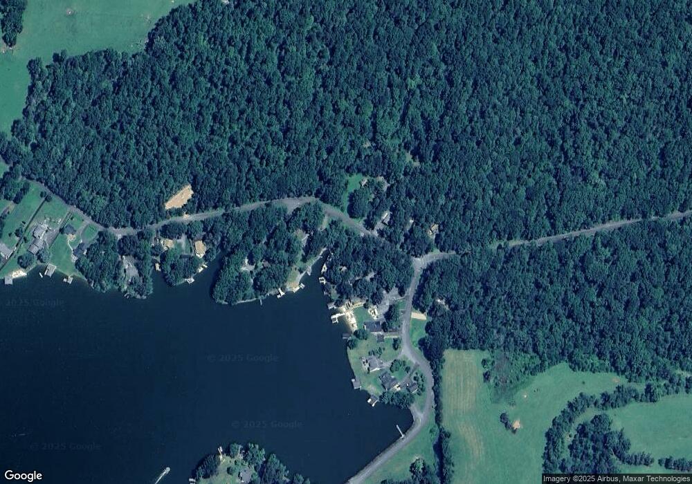 59 N Lakeshore Dr, Louisa, VA 23093 - photo 1