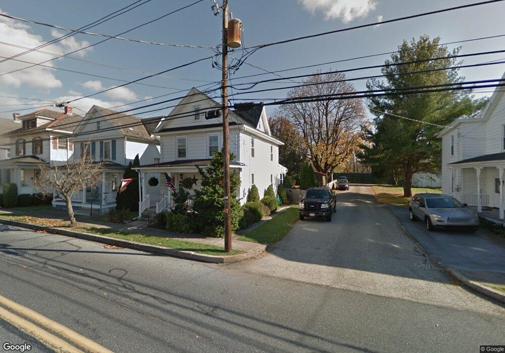 346 E Derry Rd, Hershey, PA 17033 - photo 1