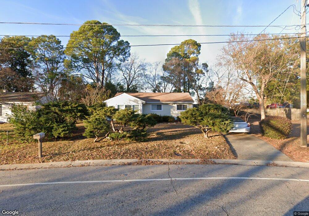 109 Hunter Cir, Fayetteville, NC 28304 - photo 1