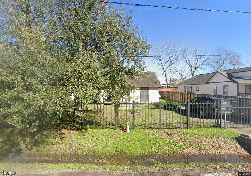 8112 Helmers St, Houston, TX 77022 - photo 1