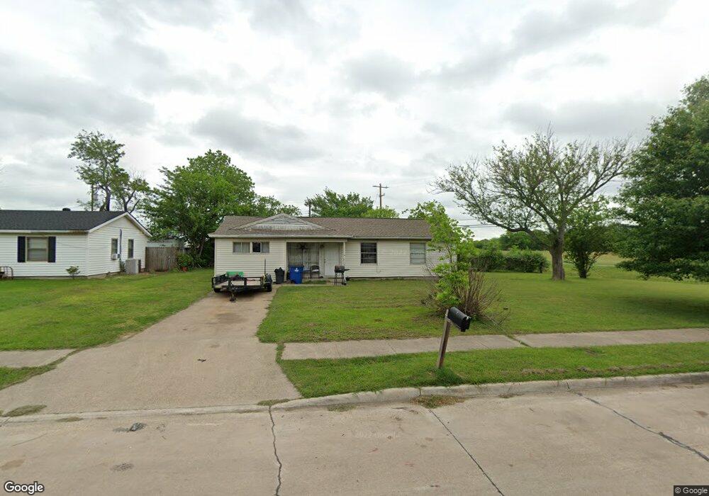 104 Highland Dr, Ennis, TX 75119 - photo 1