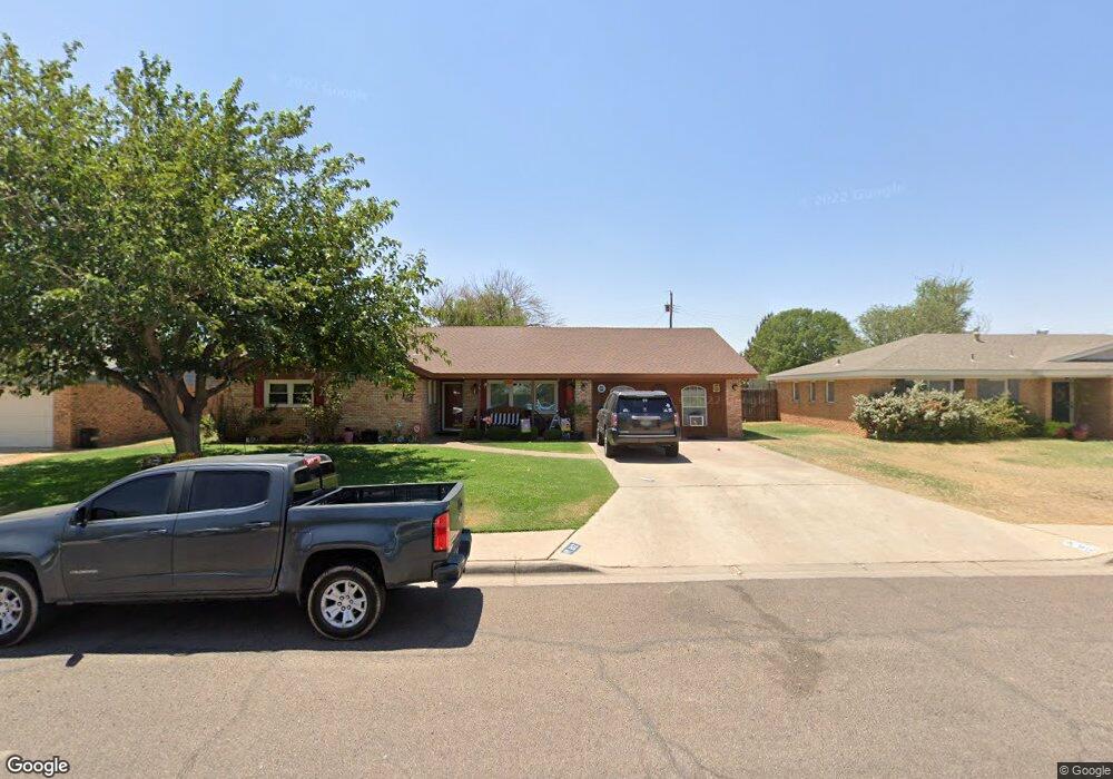 812 W Spruce Ave, Midland, TX 79705 - photo 1