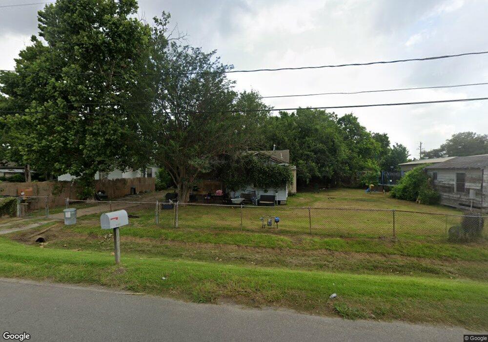 1929 Warwick Rd, Houston, TX 77093 - photo 1