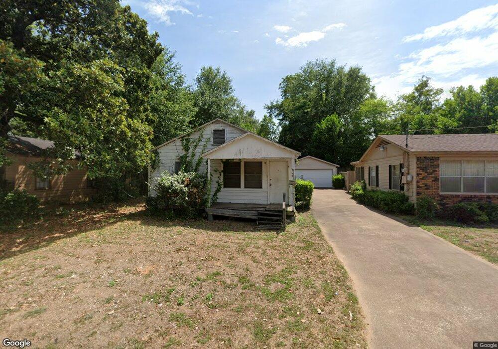 816 Cariker St, Nacogdoches, TX 75961 - photo 1