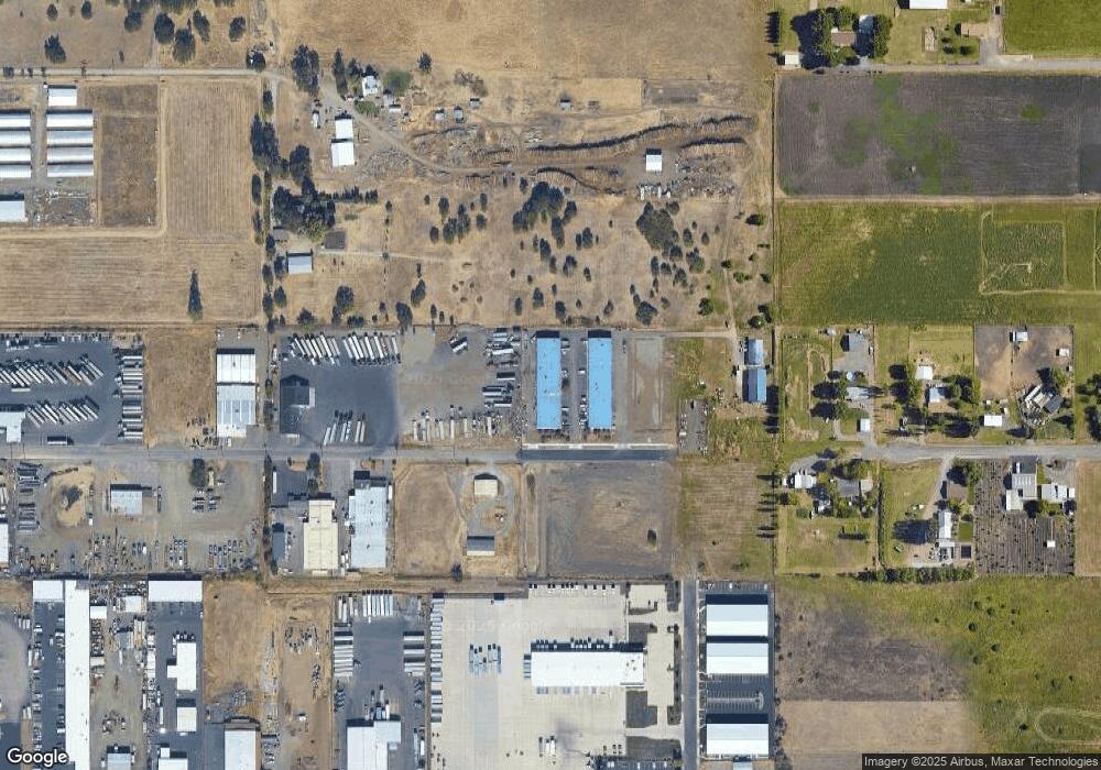 5598 Table Rock Rd, Central Point, OR 97502 - photo 1